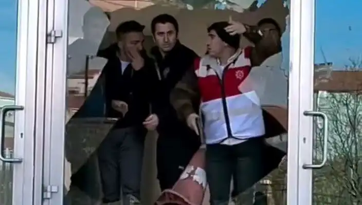 Maçta Gerilim Tırmandı: Taraftarlar Arasında Çıkan Kavga Gözaltılarla Son Buldu