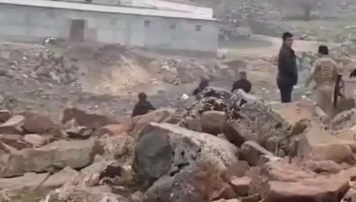 Diyarbakır'da Taşlı, Topalı ve Silahlı Kavga: 3 Can Gitti