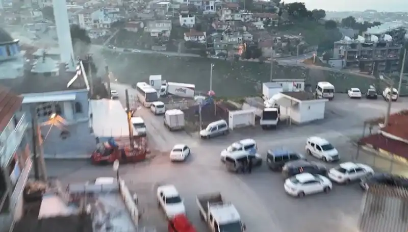 İzmir'de 99 Operasyon Gerçekleşti: 133 Kişi Gözaltında!