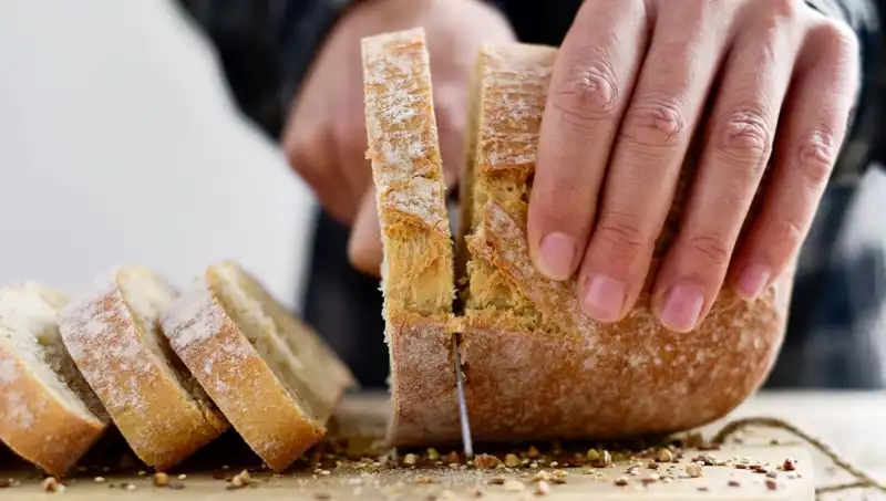 Kızarmış Ekmek Mi, Taze Ekmek Mi? Sağlık İçin Hangisi Tercih Edilmeli?