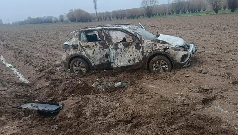 Şarampole Devrilen Otomobilde İki Yaralı: Olay Yerinden İlk Detaylar