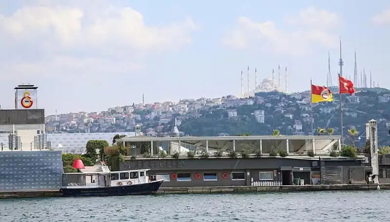 2. Abdülhamid'in Mirasçıları Galatasaray Adası'nı Talep Etti: 15 Yıllık Dava Sonuçlandı