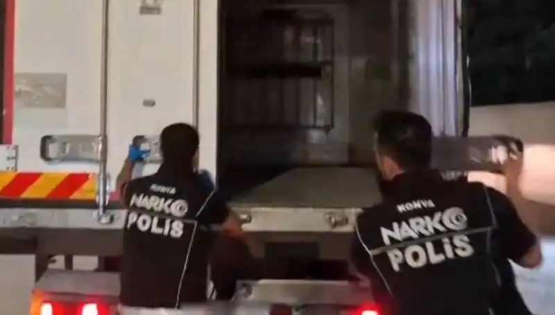 Konya'da Uyuşturucu Operasyonunda Dört Madde Tüketicisi Tutuklandı