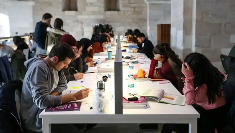 2023-2024 Üniversite Eğitim Dönemi Ne Zaman Başlayacak?