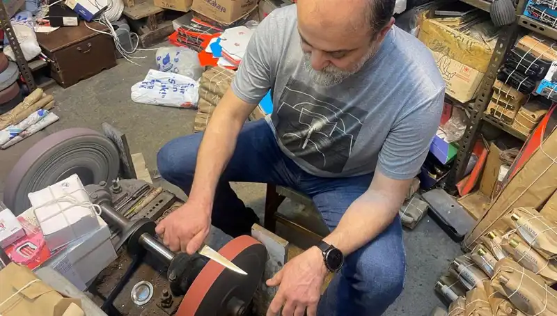 Enginar Bıçakçılarında Hasat Dönemi: Geleneksel Beceri ve Çaba Öne Çıkıyor