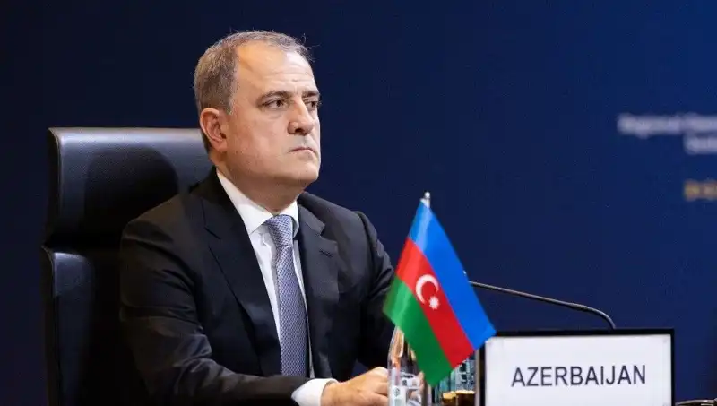 Azerbaycan ve Ermenistan'dan Tarihi Anlaşma: Barış Süreci Başladı!