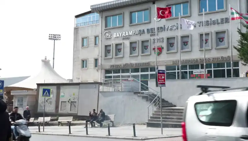 Arda Turan Spor Kompleksi Otoparkı Sel Suyuyla Dolu: Spor Ağıyla İlgilendiren Büyük Sorun!