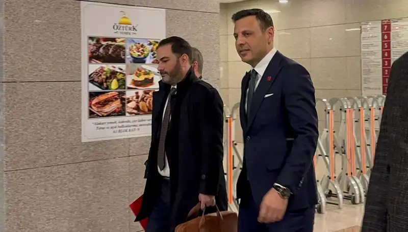 CHP İstanbul İl Başkanı Özgür Çelik, Yargıda Kanun Değişikliklerine İlişkin Açıklamalarda Bulundu