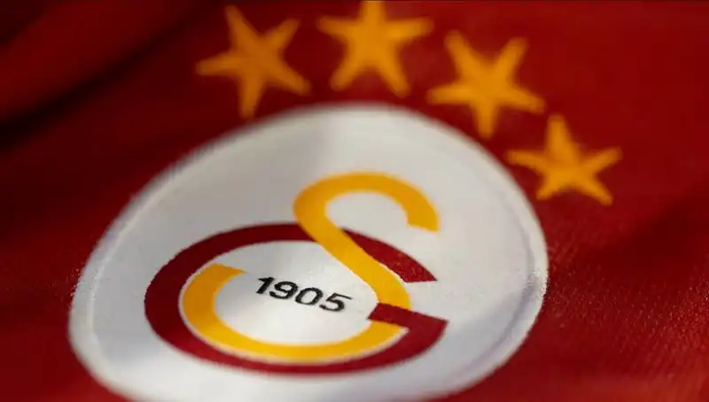 Galatasaray'da Divan Kurulu Toplantısı: Taraftarların Beklentileri ve Önemli Gündem Maddeleri