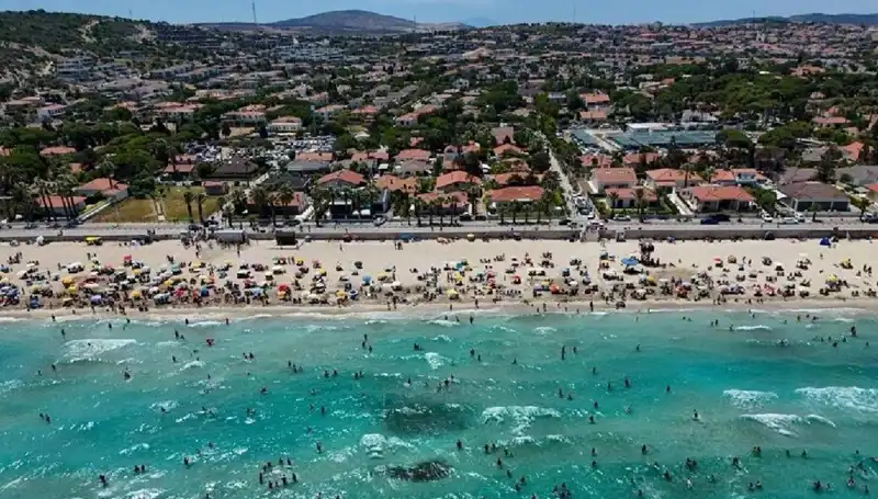 Çeşme'de Su Krizi Büyüyor: Kesinti Süresi Uzatıldı, Neler Oluyor?