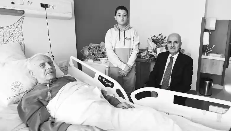 AK Parti’nin Kurucu İsimlerinden Burhan Abiş Hayata Veda Etti