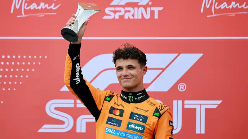 Formula 1'in Yeni Şampiyonu: Lando Norris Tarihe Geçti