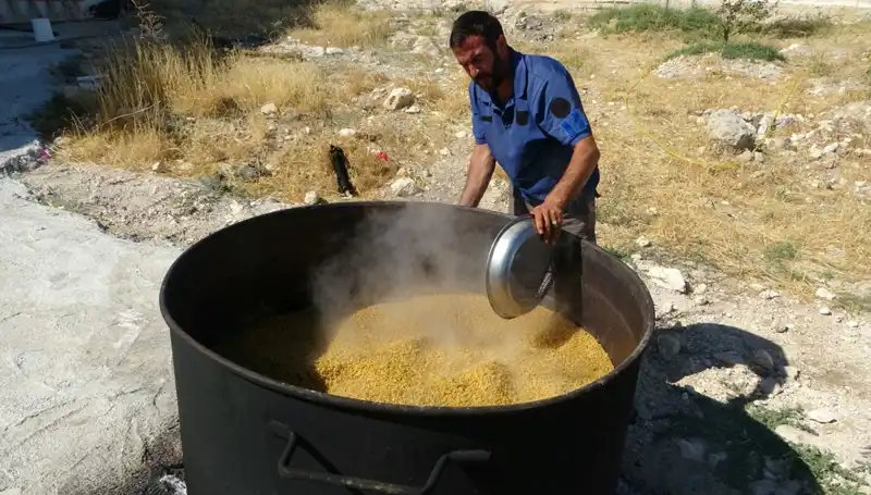 Ağızları Sulandıran Lezzet: Yerel Kazan Festivali Kapıda!
