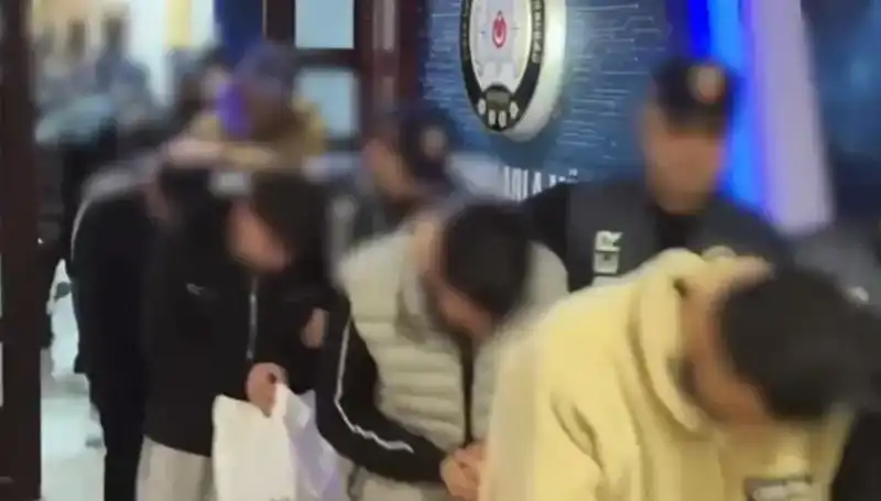 Türkiye'de 2,8 Milyar Liralık Bahis Operasyonu: 46 Gözaltı!