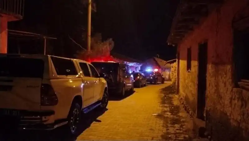 Oğlunun Ailesine Yönelik Korkunç Suç: Adam Toprağa Verildi