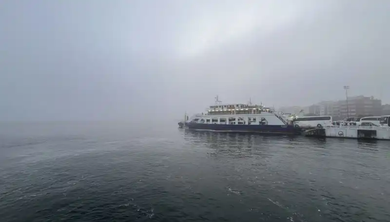 Yoğun Sis Nedeniyla Çanakkale Boğazı Transit Geçişlere Kapandı