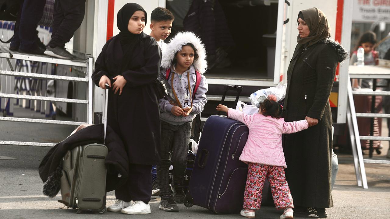 Elcemal Ailesi Suriye'ye Dönüş Yolculuğunu Tamamladı