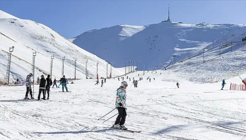 Palandöken'de Kar Kalınlığı Rekor Kırdı! Dağcılar İçin Müjde