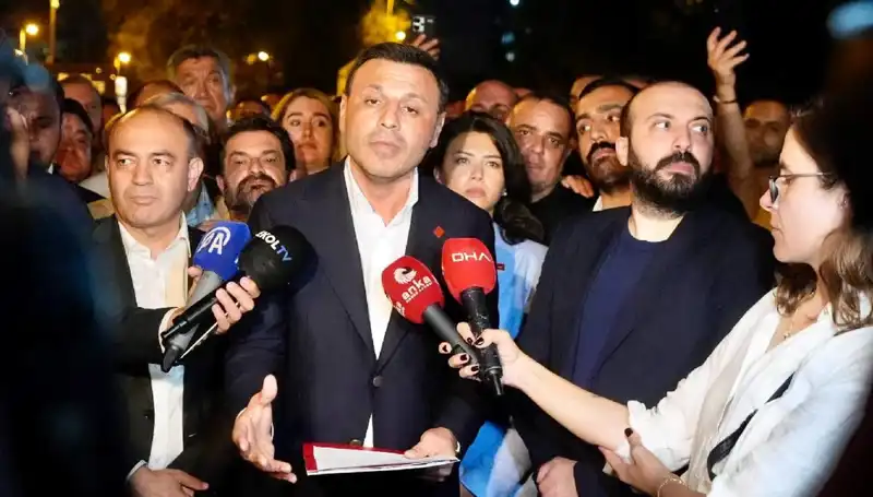 İstanbul'da Siyaset Sarsılıyor: CHP İl Başkanı Özgür Çelik İfadesini Verdi