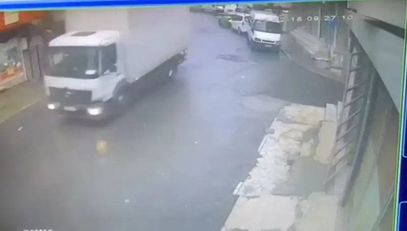 Sahte Polislerin 1,7 Milyon Liralık Gasp Hikayesi: Şaka mı, Kaba Güvenlik İhlali mi?