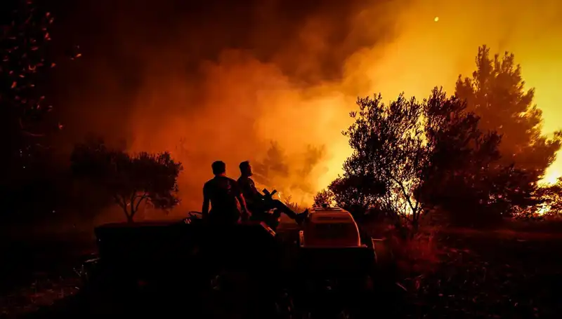 Çanakkale'de Yangın Felaketi: 785 Kişi Evlerini Terketmek Zorunda Kaldı