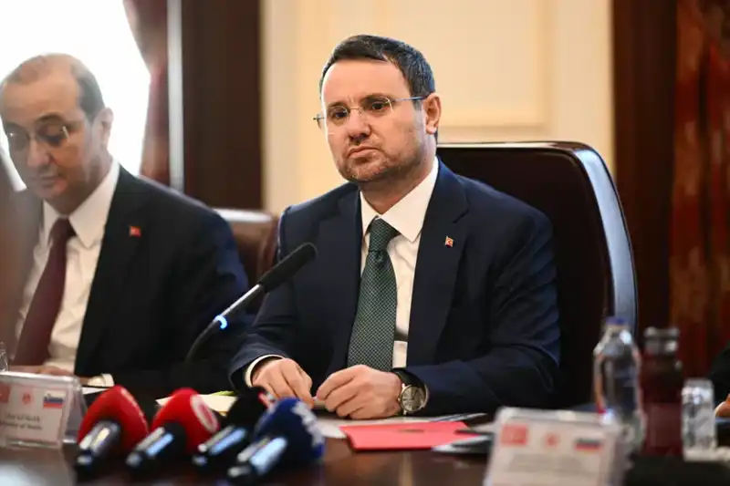 Geleceği Şekillendiren Adımlar: Akın Gürlek'in Vizyonu ve Hedefleri