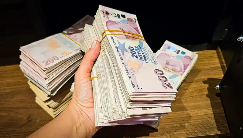 Türkiye'de Mevduat Tutarı 12 Trilyon Lirayı Geçti: Ekonomik Görünüm Değişiyor