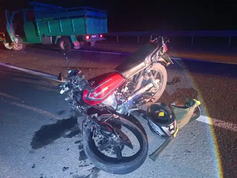 Kuzenlerin Trajik Kazasında Motosiklet ile Kamyonet Çarpıştı