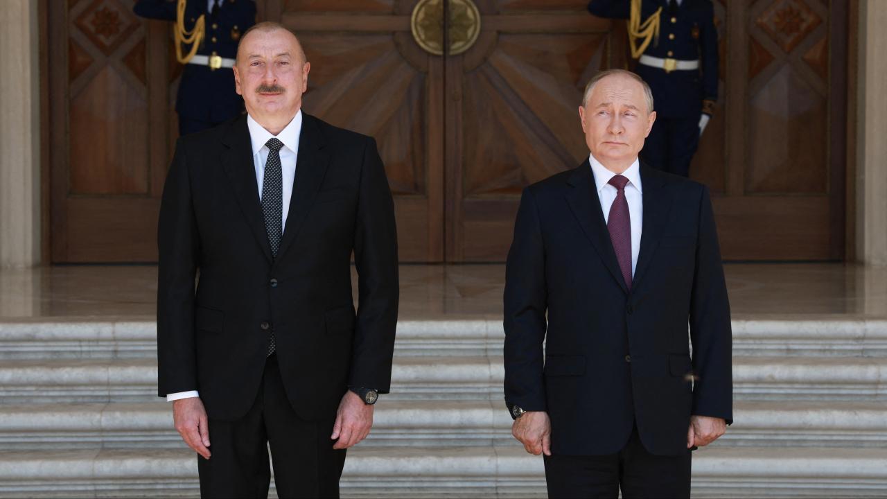 Rusya Devlet Başkanı Putin, Azerbaycan Devlet Başkanı Aliyev'den özür diledi